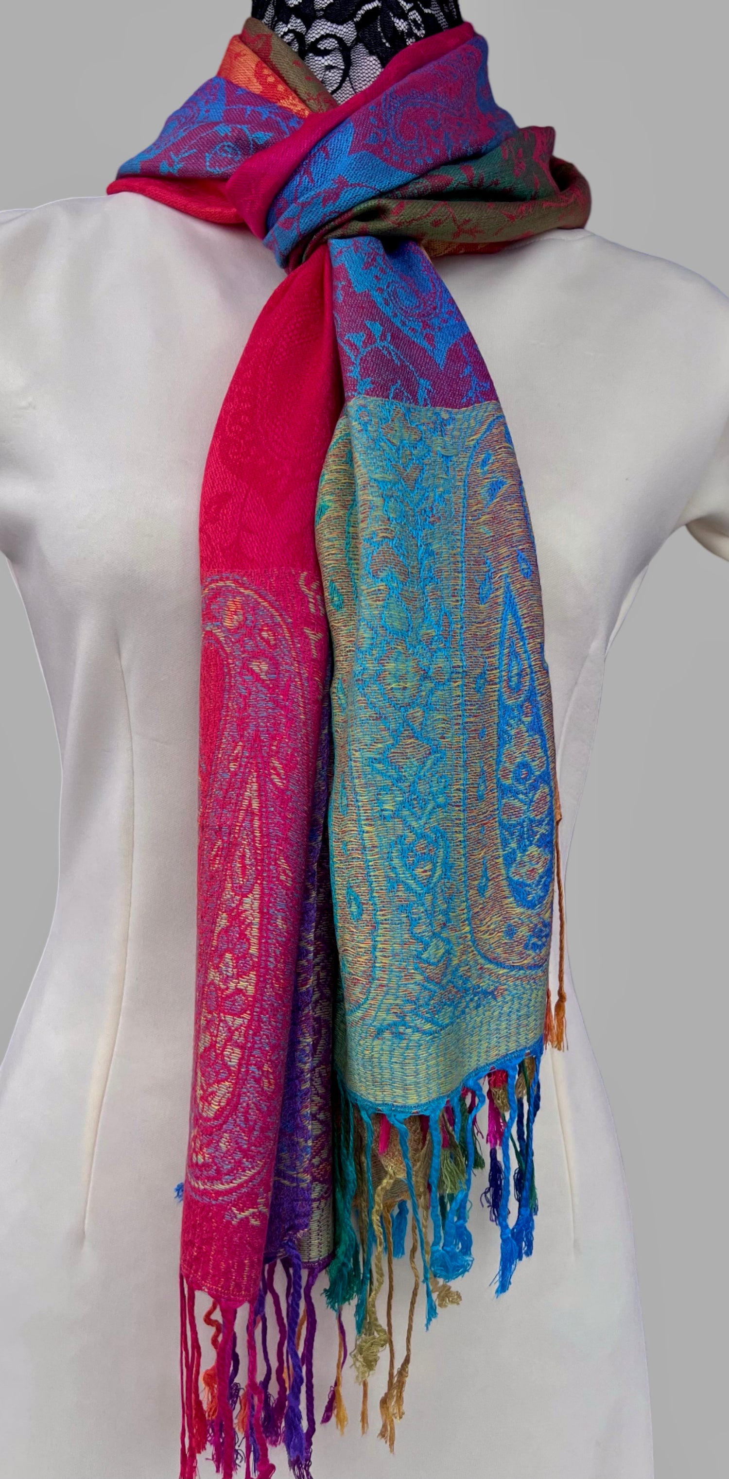 Scarfs/Neck Ties