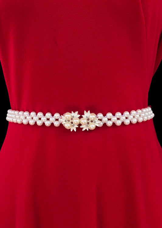 Elegant Pearl Belt